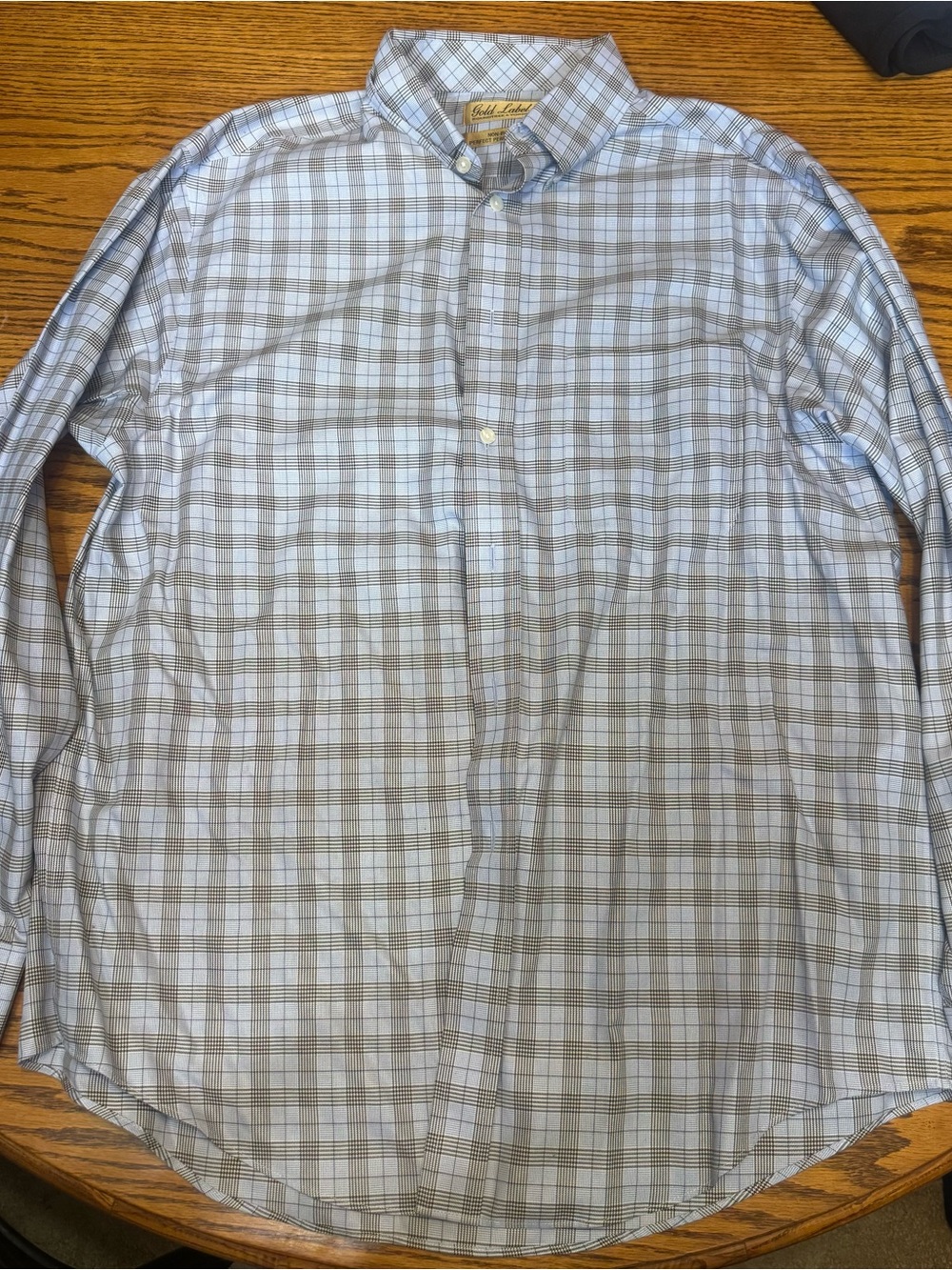 RoundTree and Yorke Men's Light Blue and Gray Plaid Button-Down Shirt